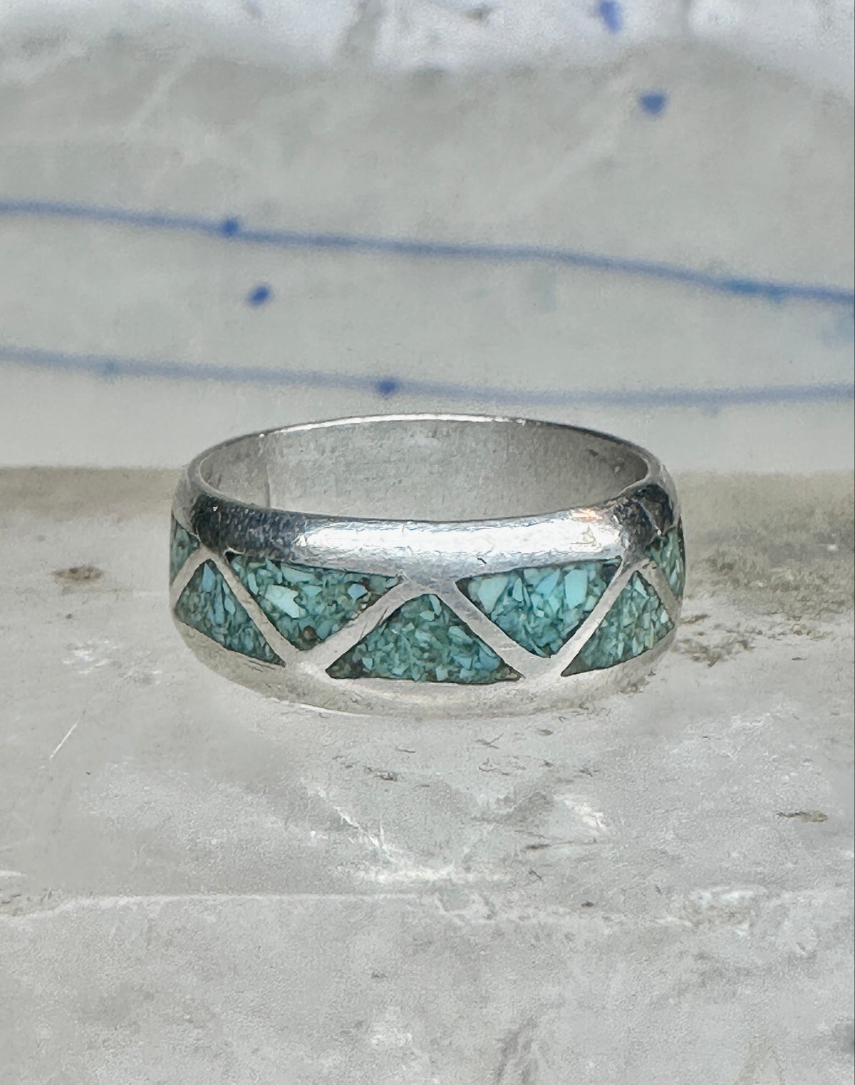 Vintage Zuni Triangle Turquoise Chip Inlay Sterling Silver Band Ring - Size 7.5 925