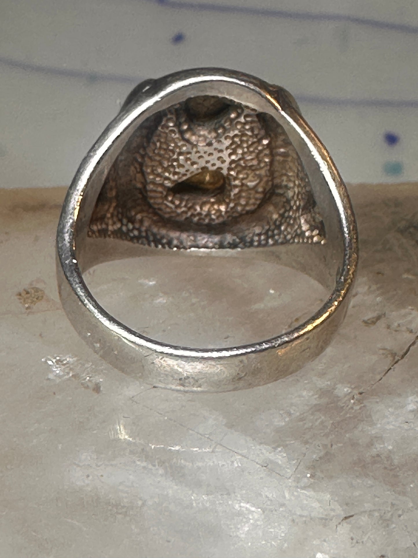 Horseshoe ring Black Hills Gold band good luck leaves Size 10 sterling silver