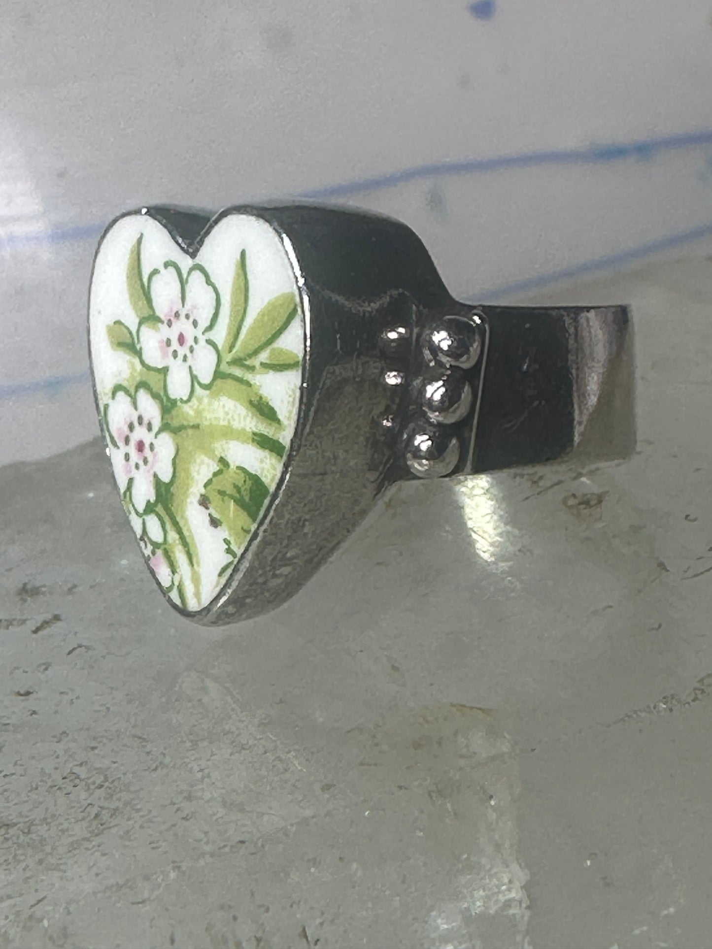 Heart ring Porcelain Ceramic floral flowers Valentine band size 8.50 sterling silver women girls