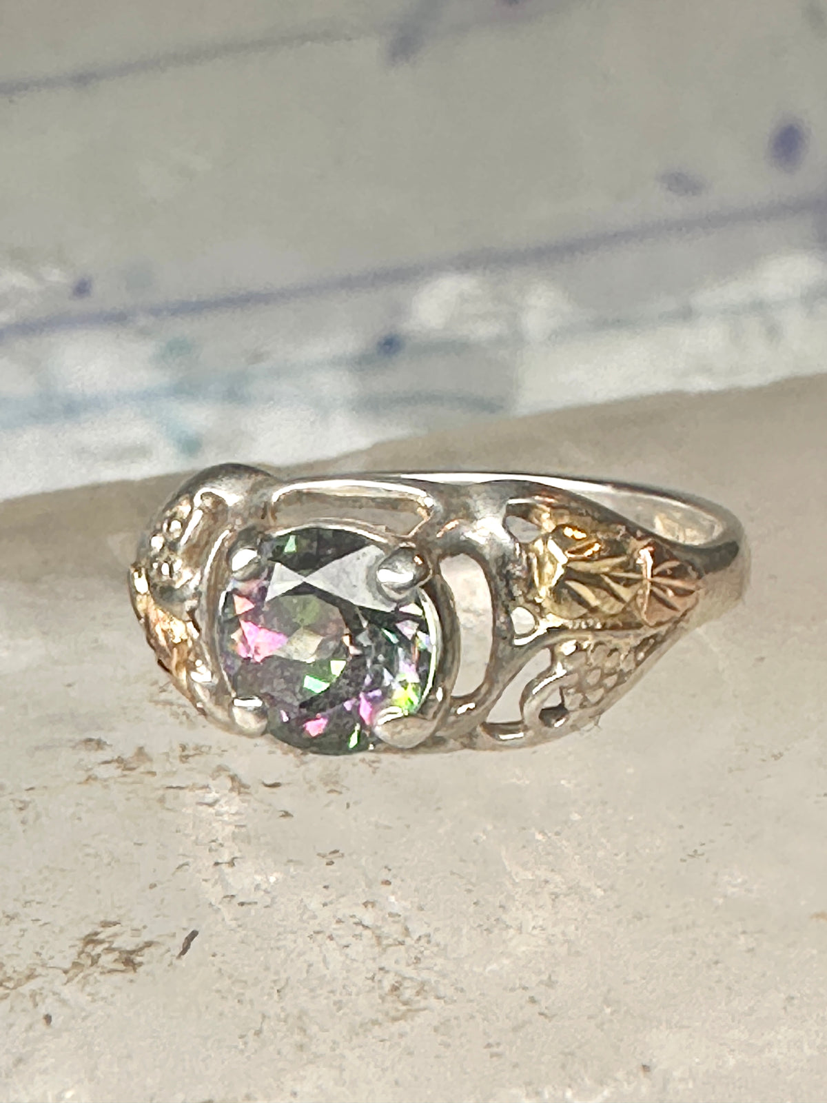 Vintage Black Hills Gold Style Sterling Silver Mystic Topaz Grape Leaf Ring Size 8 2.7g 925
