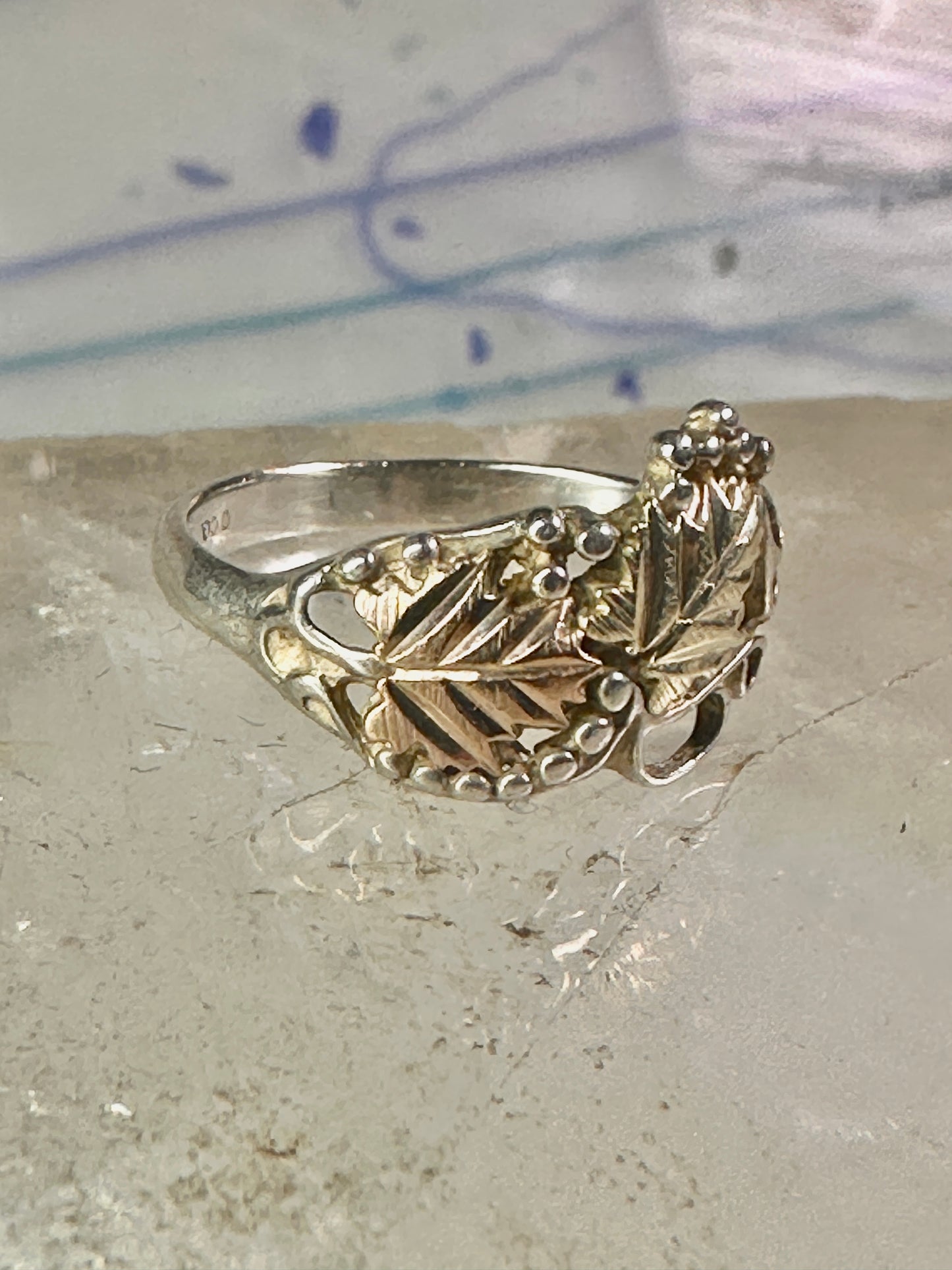 Black Hills Gold ring leaves wedding band size 6.5 sterling silver women