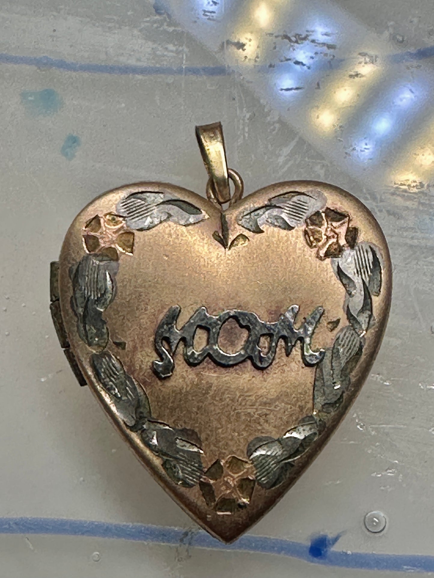 intage Floral MOM Photo Heart Love Valentine Locket flower Pendant 1/20 14KGF