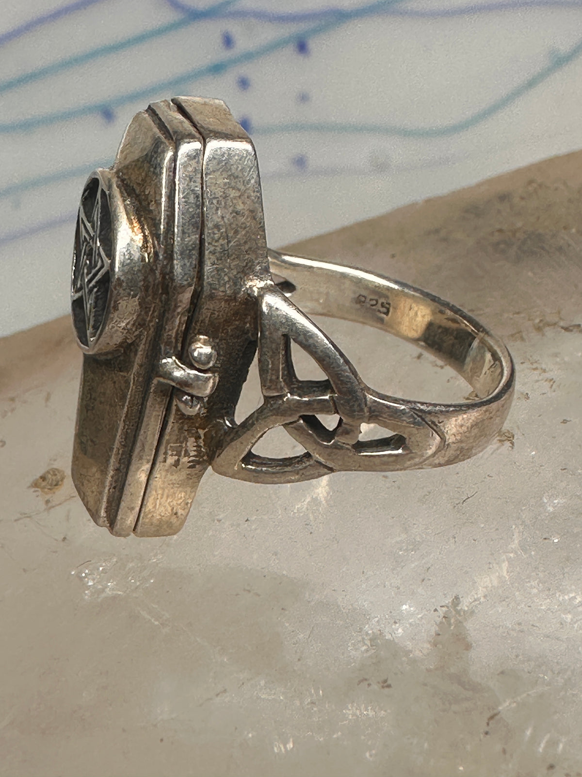 Vintage Sterling Silver Gothic Coffin Pentagram Secret Compartment Poison Ring Size 7.25