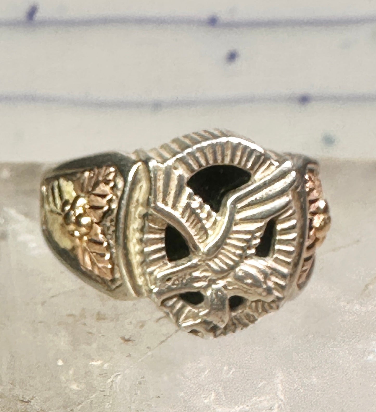 Eagle ring Black Hills Gold w leaves onyx size 12 sterling silver women men
