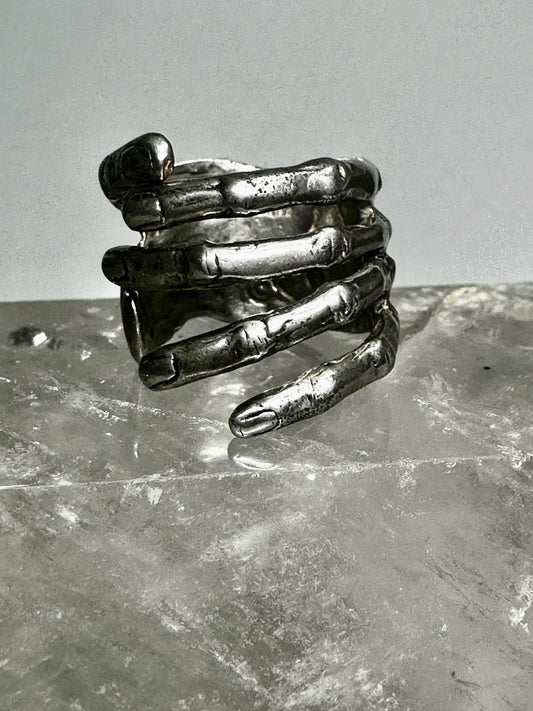 Hand ring fingers wrap around size 5.50 sterling silver women