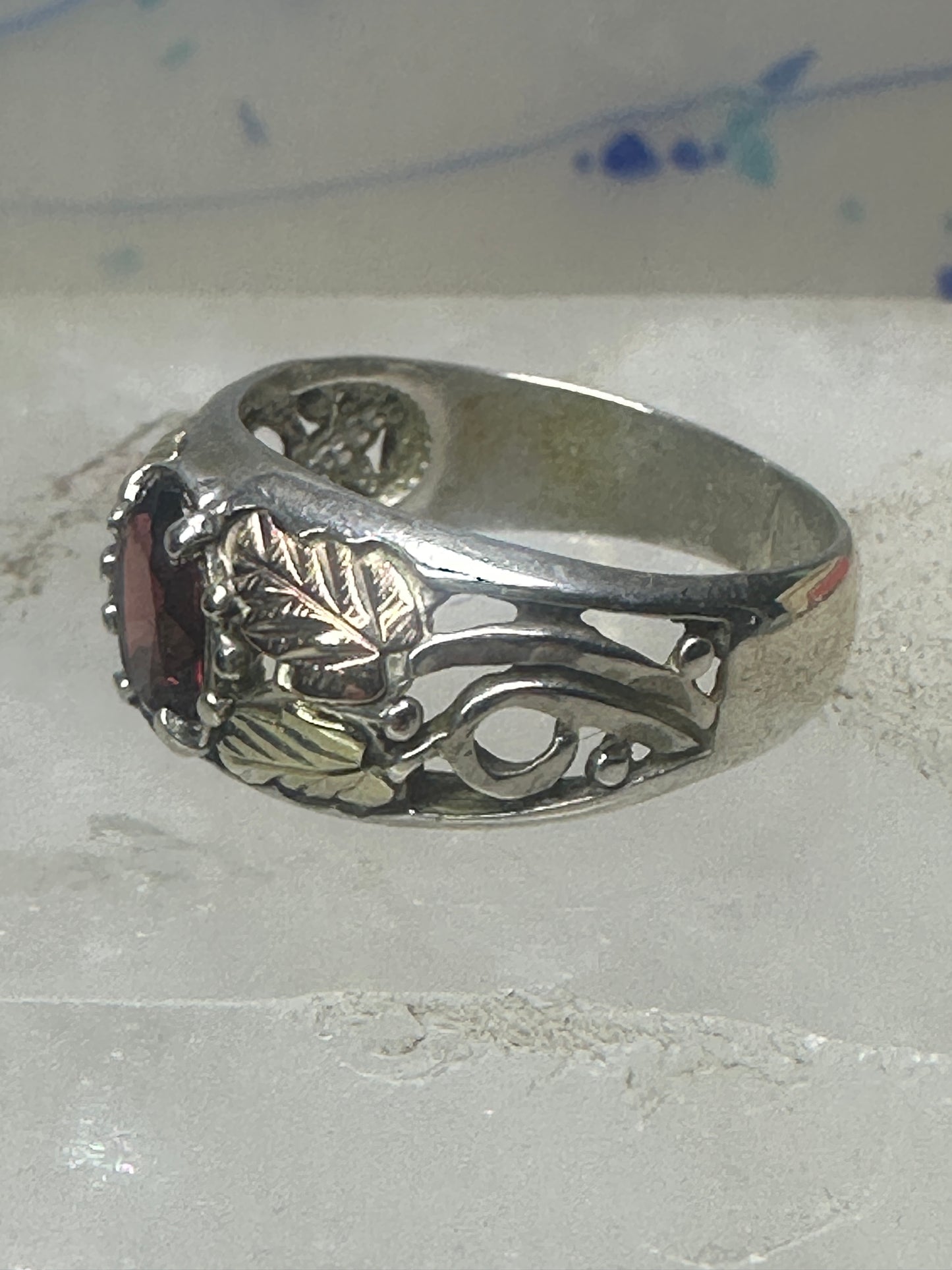 Black Hills ring garnet leaves wedding band size 7.7 sterling silver women men