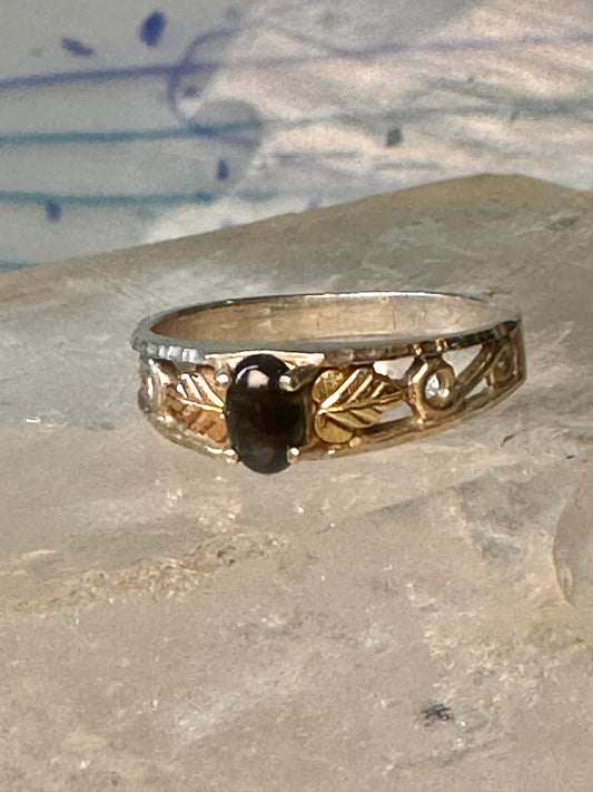 Black Hills Gold ring onyx band size 7.75 leaves sterling silver women