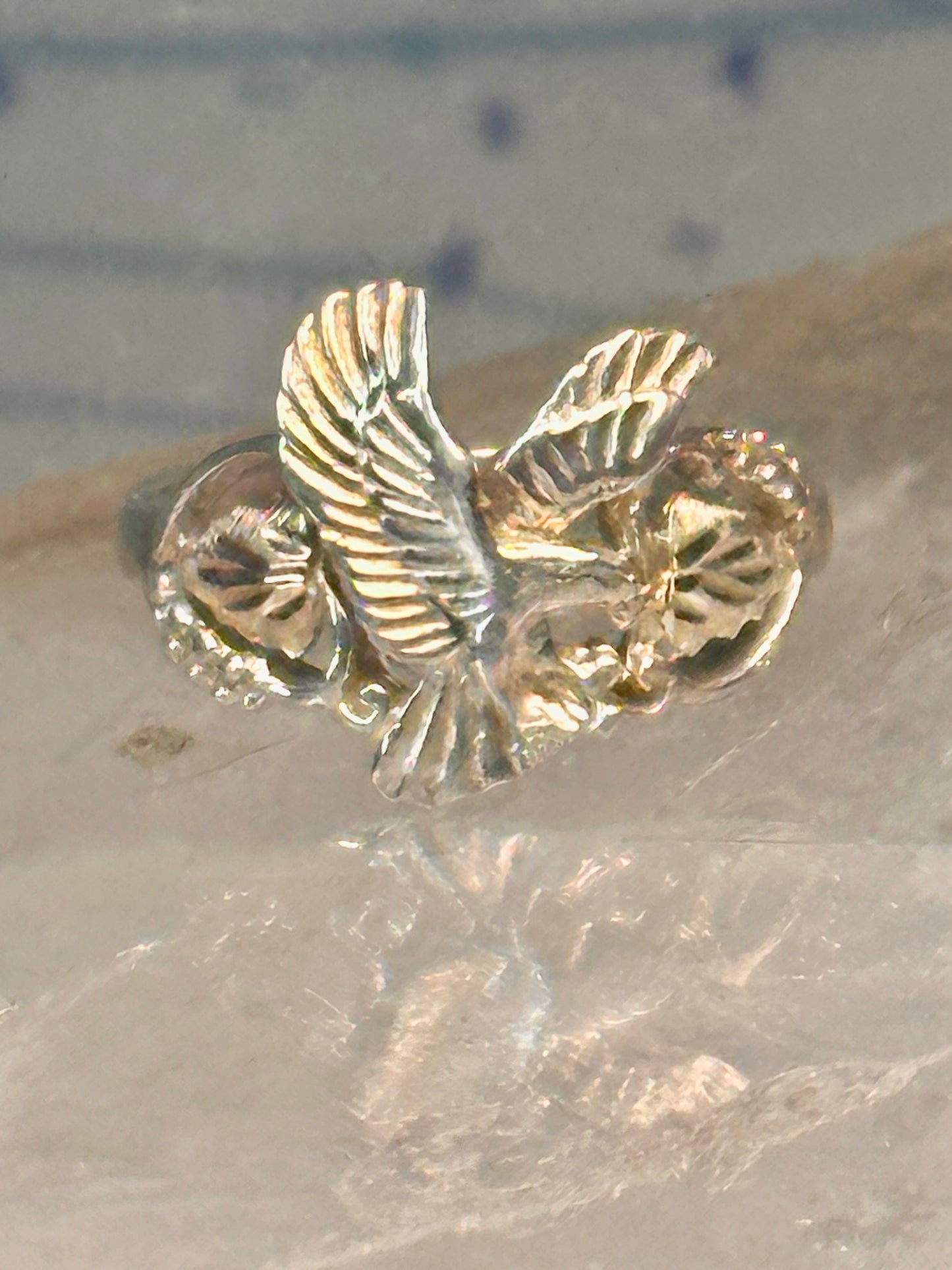 Black Hills Gold ring size 7.5 Eagle leaves band sterling silver women