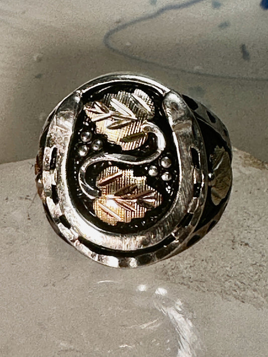 Horseshoe ring Black Hills Gold band size 7.75 Good Luck leaves sterling silver band
