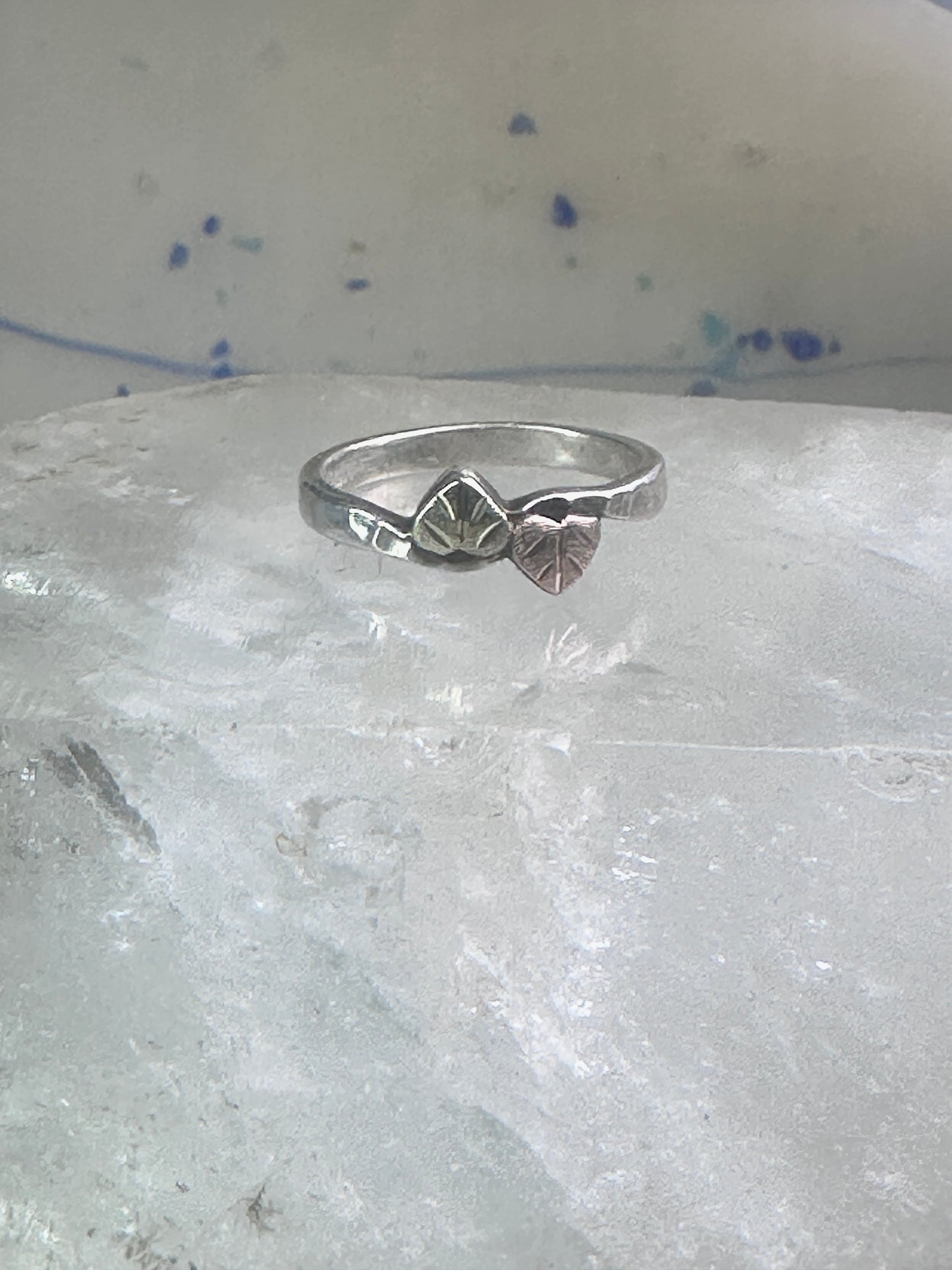 Black Hills Gold ring heart stacker band leaves size 6.75 sterling silver women
