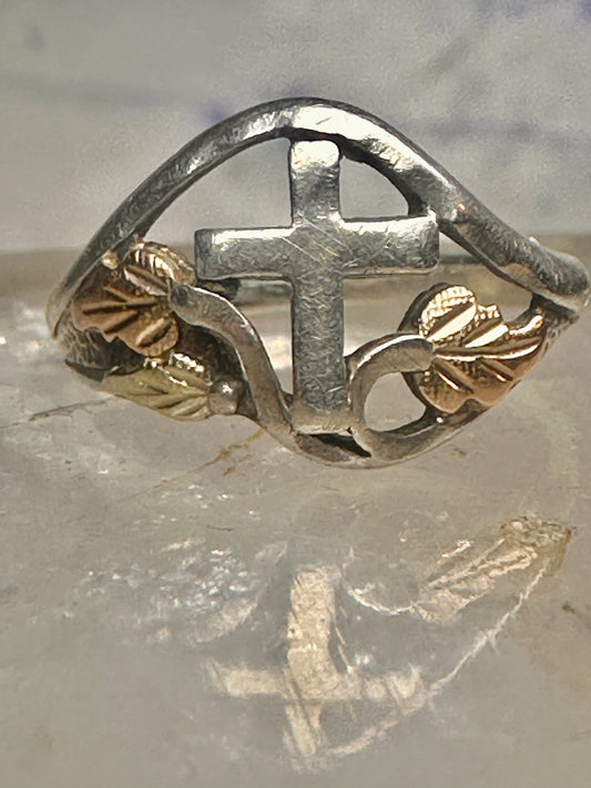 Black Hills Gold ring Cross Religious leaves floral band pinky size 4.7 sterling silver women