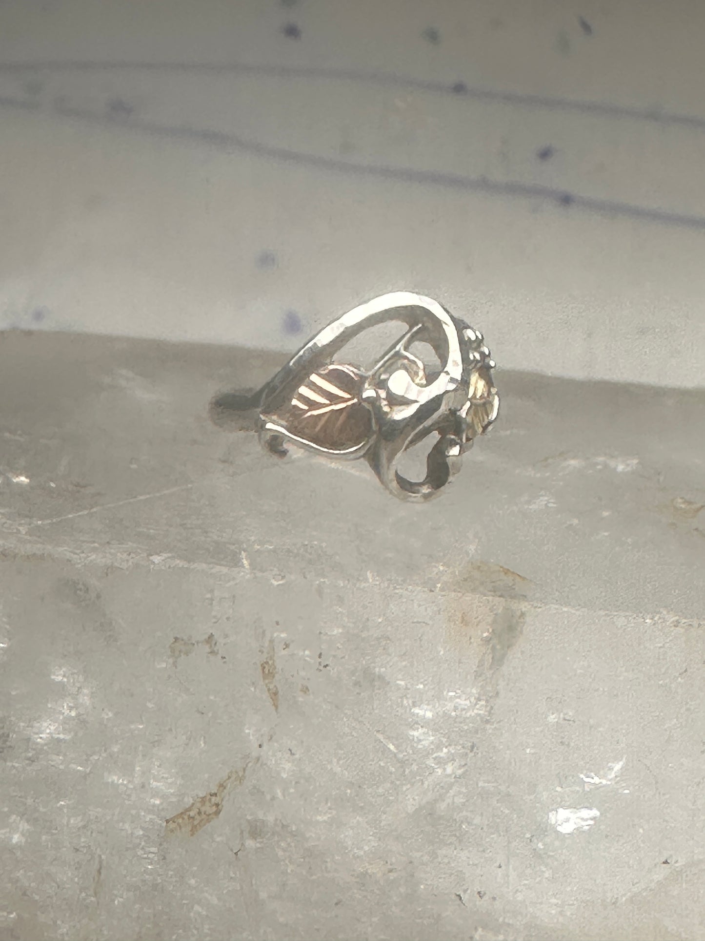 Black Hills Gold ring leaves band size 5.75 sterling silver women girls