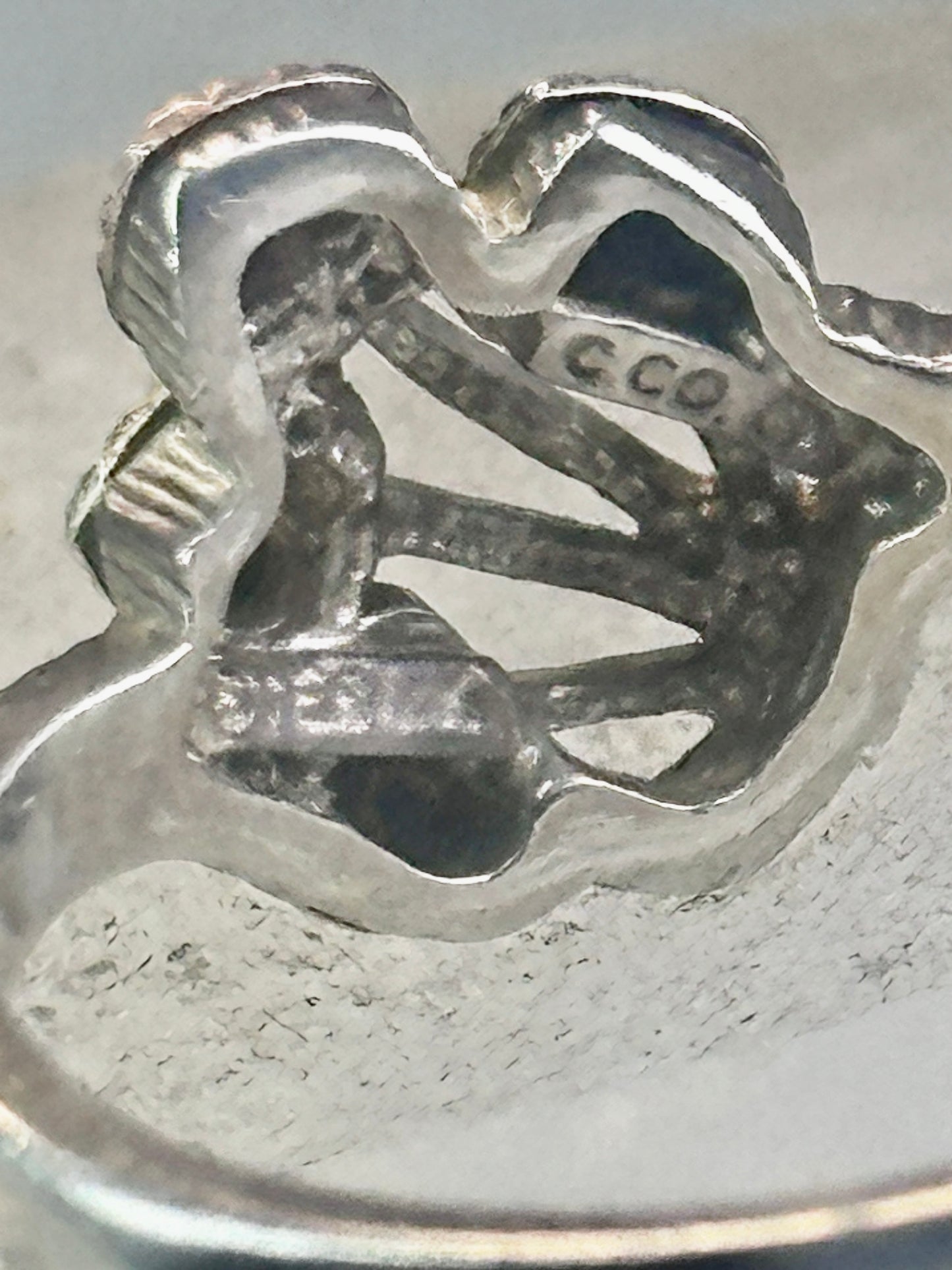 Black Hills Gold ring size 9 leaves floral band Sterling silver women girls