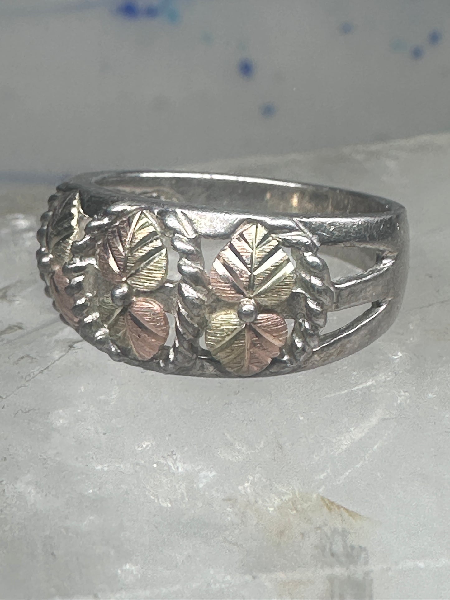 Black Hills Gold ring leaves wedding band size 7 sterling silver women men