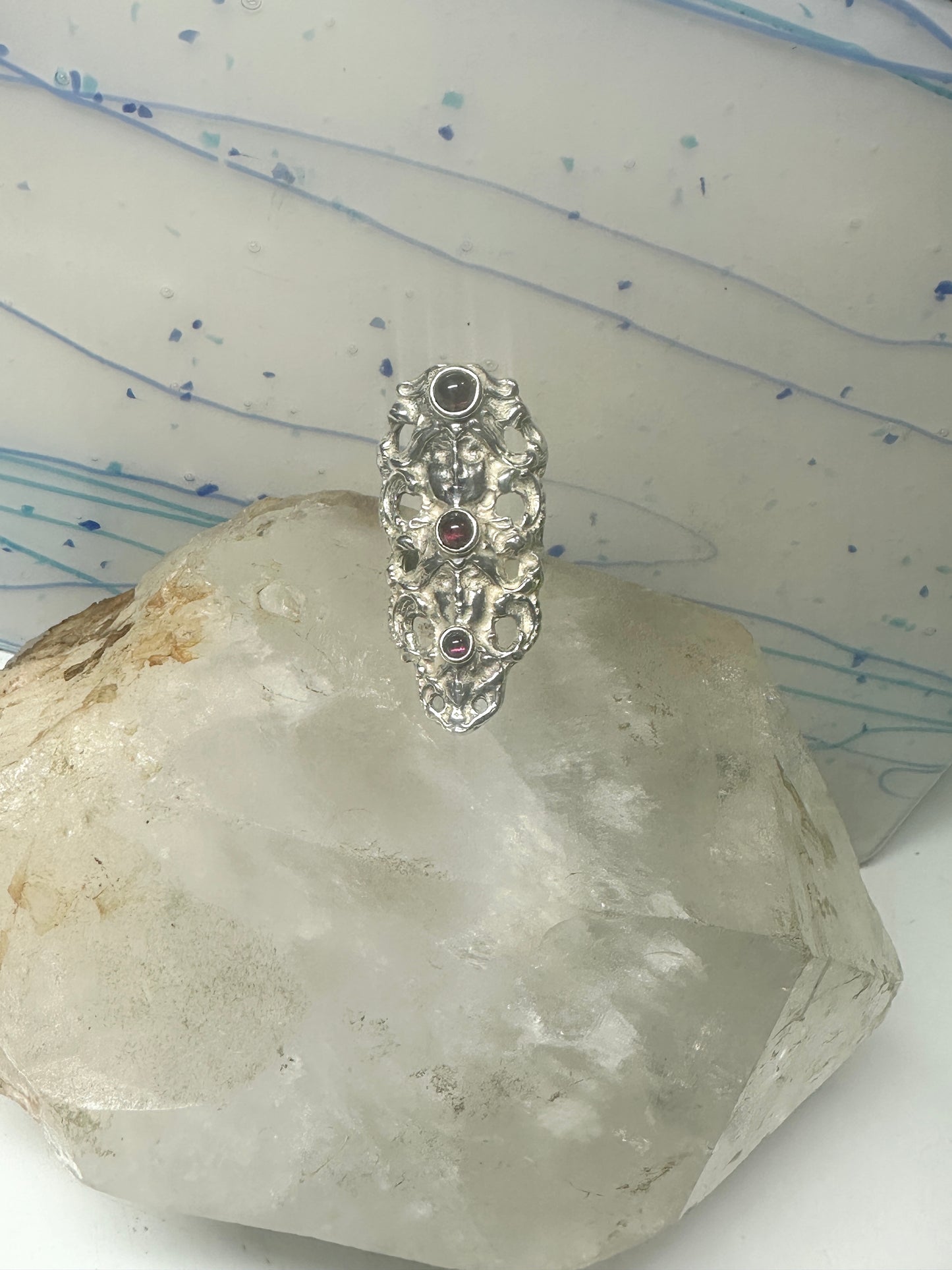 Face ring long figurative Art Deco influences garnets size 5.75 sterling silver women 