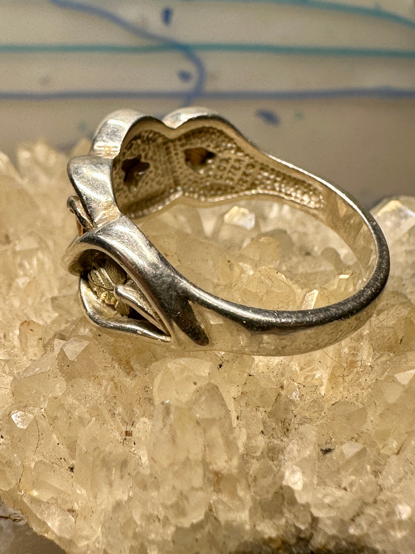 Black Hills Gold ring size 8 leaves sterling silver women