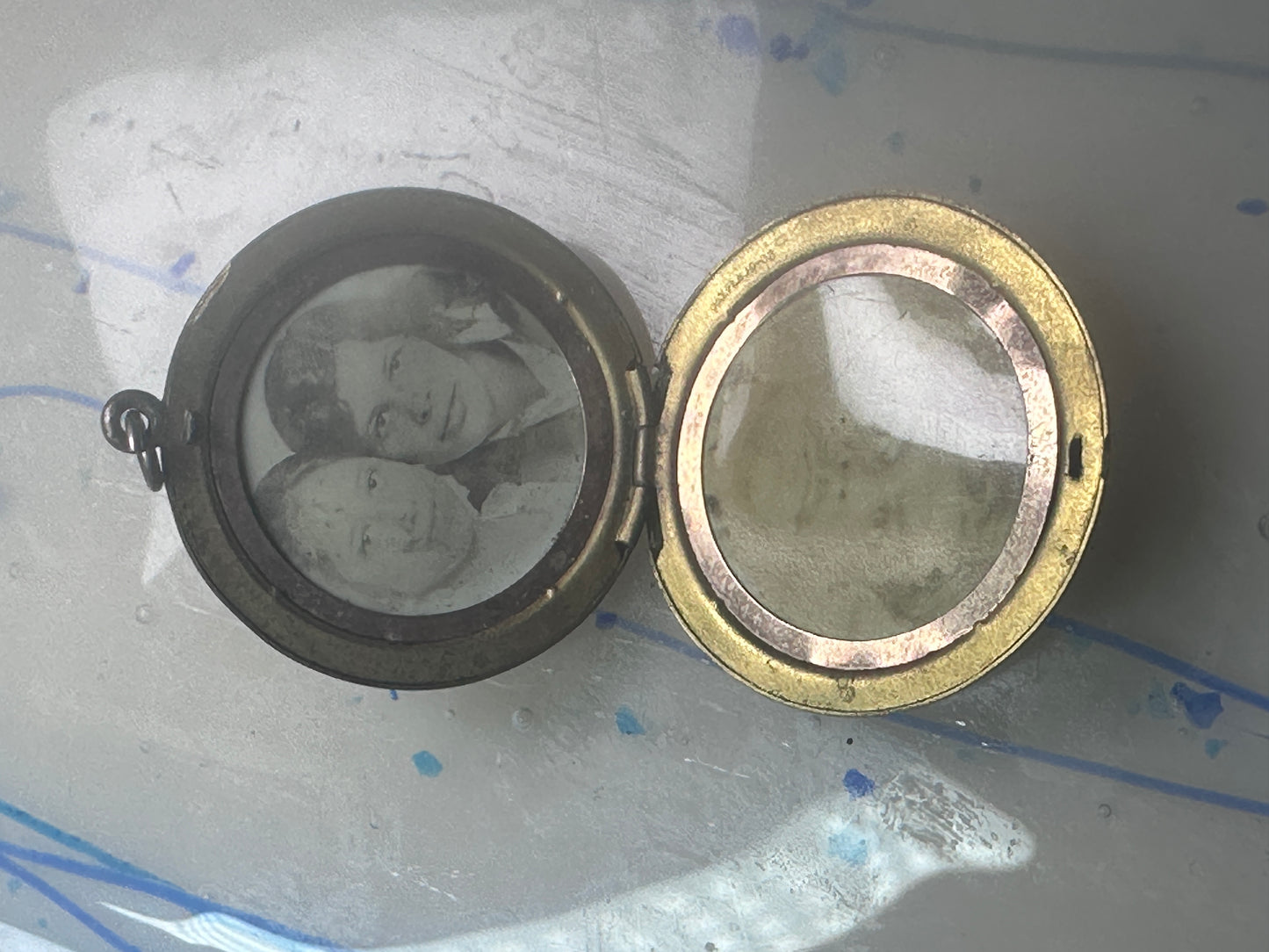 Round Locket Art Deco floral women probably paste crystals