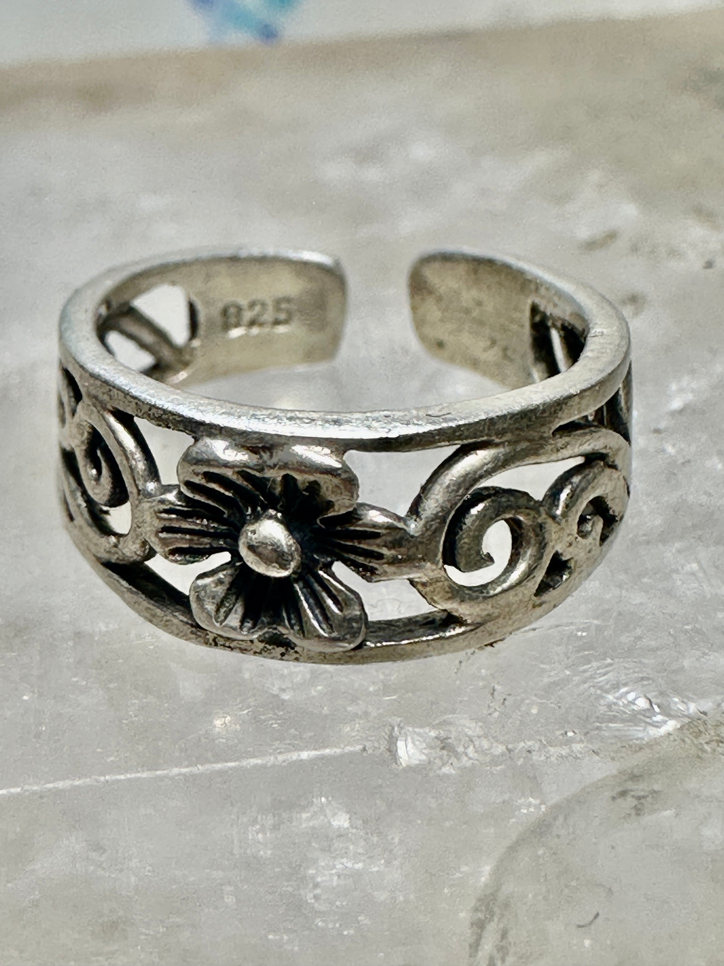Toe ring flower floral scrollwork band size 3.50 sterling silver women
