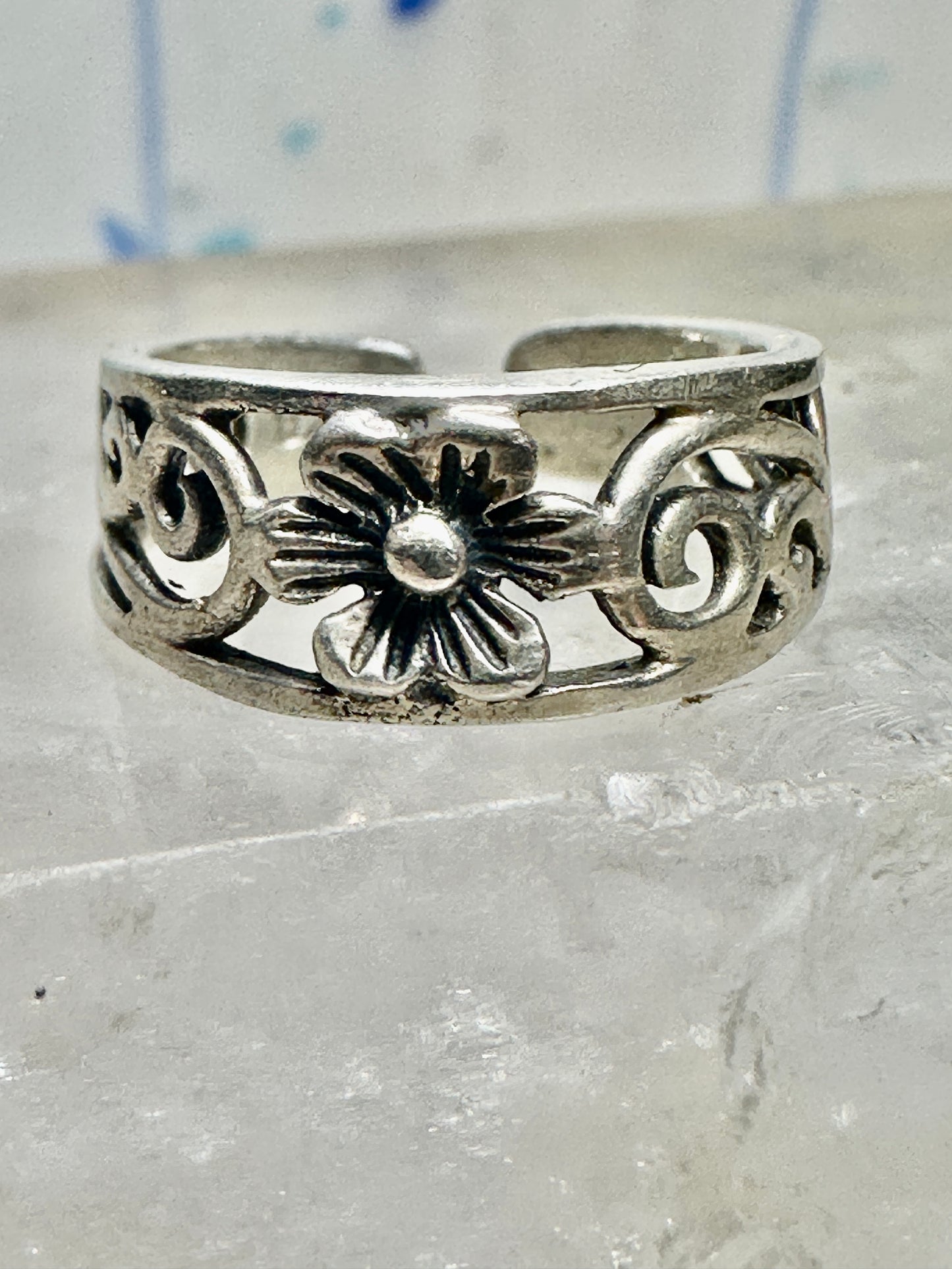 Toe ring flower floral scrollwork band size 3.50 sterling silver women