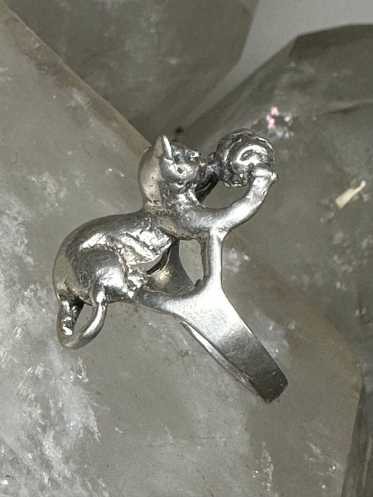 Cat ring kitten with ball of yarn size 7.25 sterling silver women