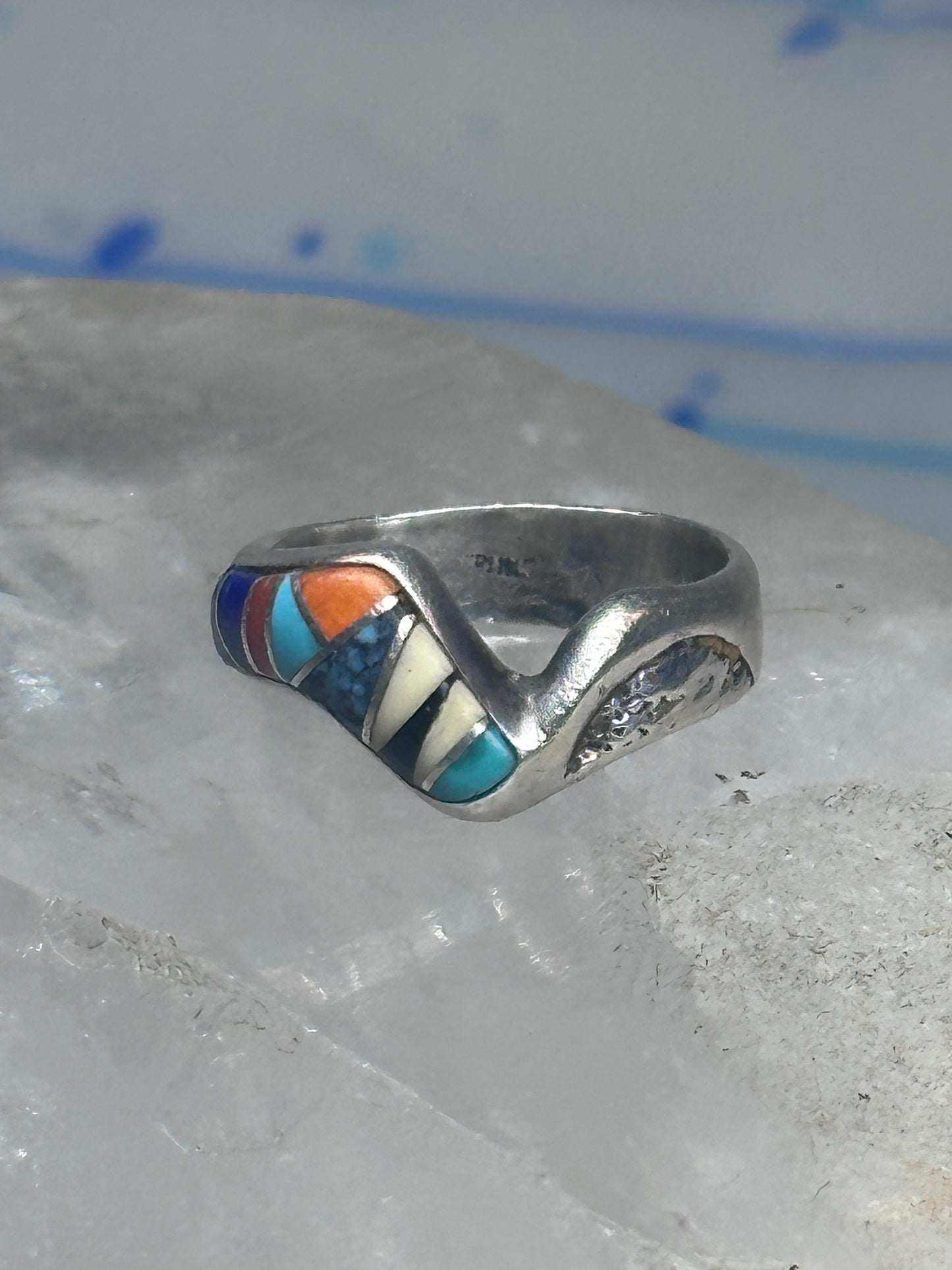 Vintage Zuni Multi-Stone Inlay Wave Band Ring Sterling Silver Size 5.25