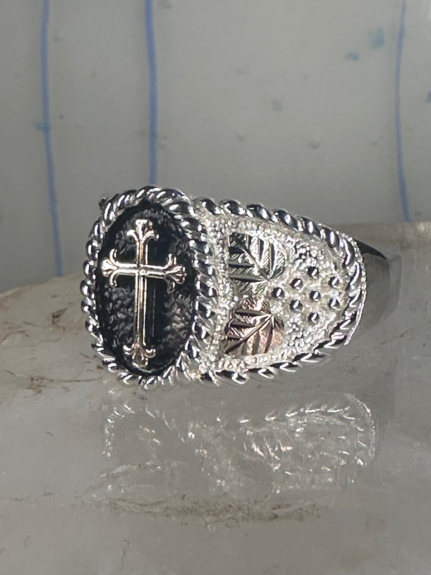 Black Hills Gold ring Cross band Religious Christian size 10.5 sterling silver women men