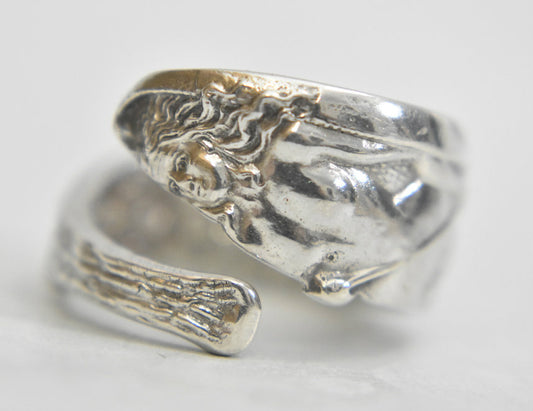 Nude lady spoon ring canoe paddle waves Size 7.25