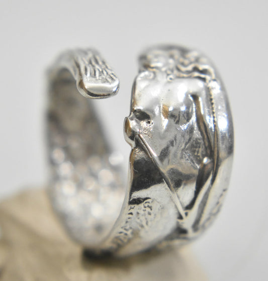 Nude lady spoon ring canoe paddle waves size 6.75