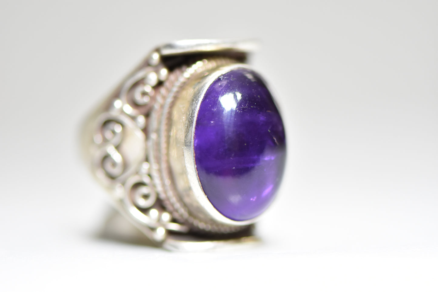 Amethyst ring sterling silver heavy tribal women men Size 8.5