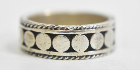 Beaded band vintage ring women sterling silver Size 7.75