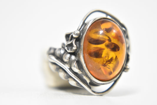 Amber Vintage Ring with Flower Leaves Art Deco Size 8
