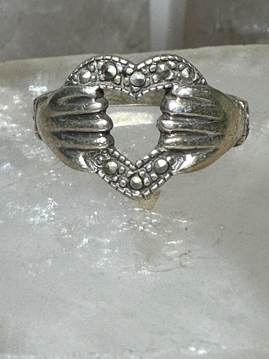 Hand holding heart ring marcasite size 6.50 leaves band sterling silver women