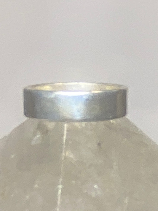 Plain ring wedding band size pinky 6.75 sterling silver o