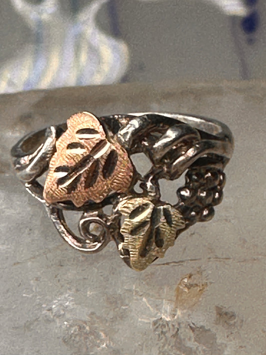 Black Hills Gold ring floral leaves pinky band size 4.50 sterling silver women 10K