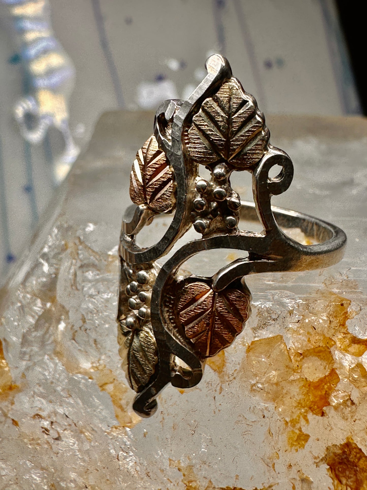 Black Hills Gold ring long floral band size 7.75 sterling silver women