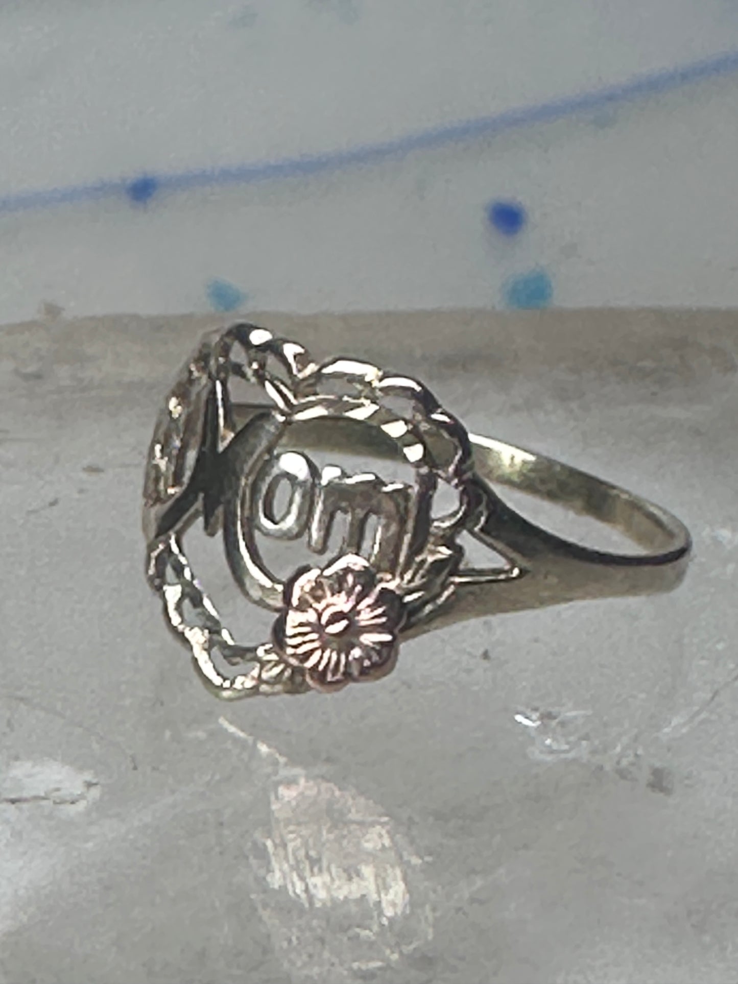 Vintage 10K Yellow Gold Mom Heart Flower Ring Petite Size 4.25 Pinky 10K