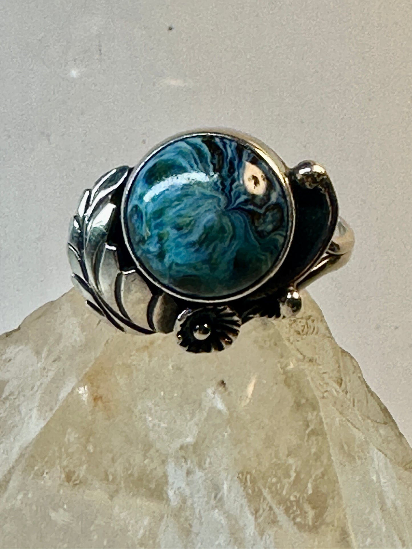 Navajo ring mystery blue stone size 6 sterling silver leaves or feathers women girls