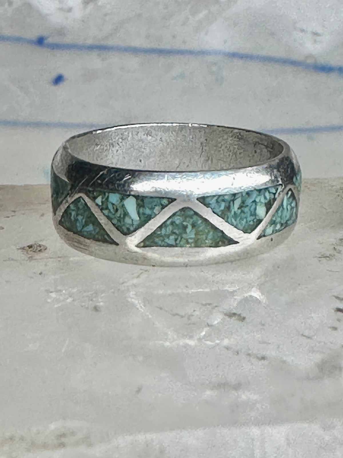 Vintage Zuni Triangle Turquoise Chip Inlay Sterling Silver Band Ring - Size 7.5 925
