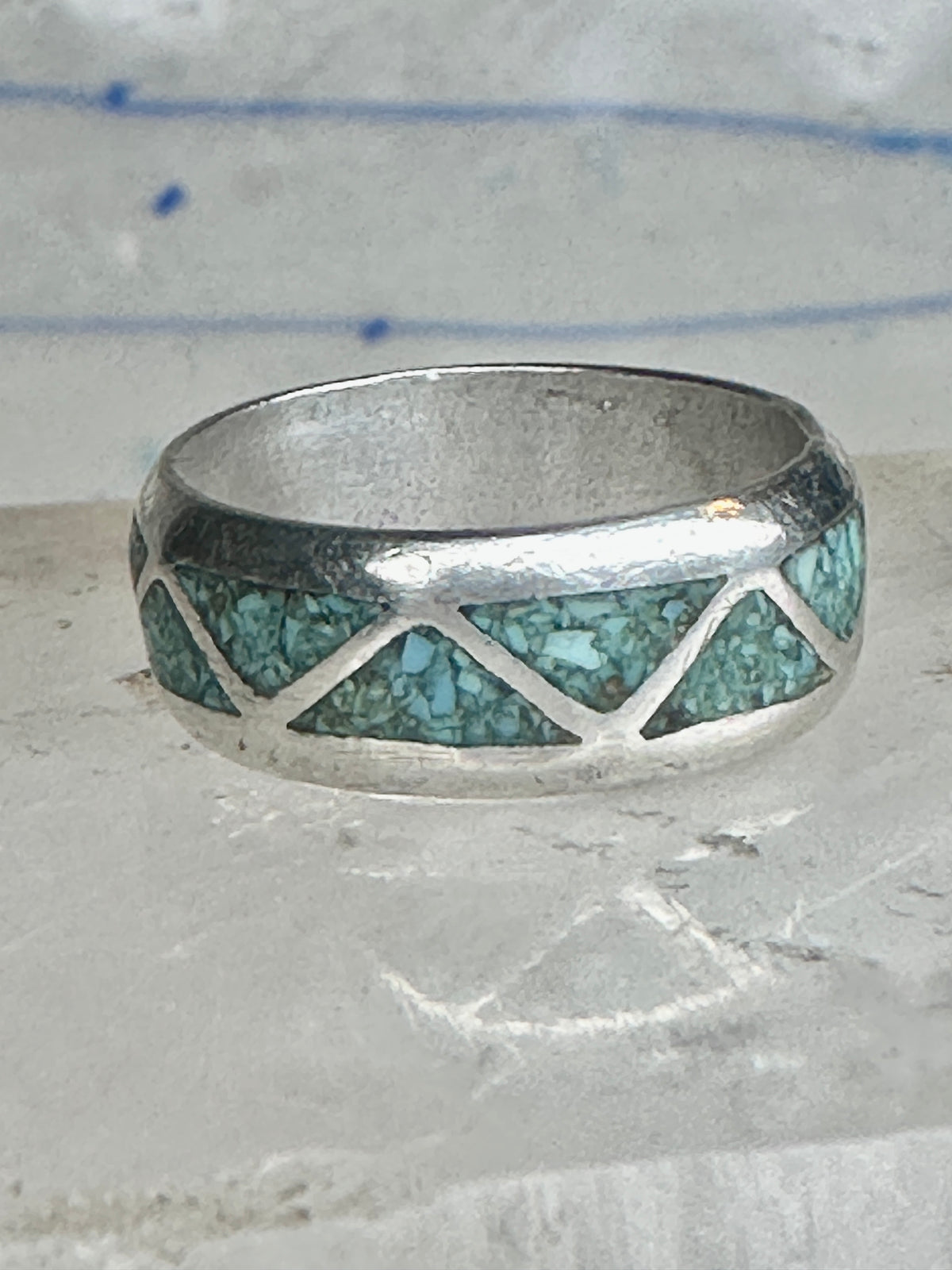 Vintage Zuni Triangle Turquoise Chip Inlay Sterling Silver Band Ring - Size 7.5 925