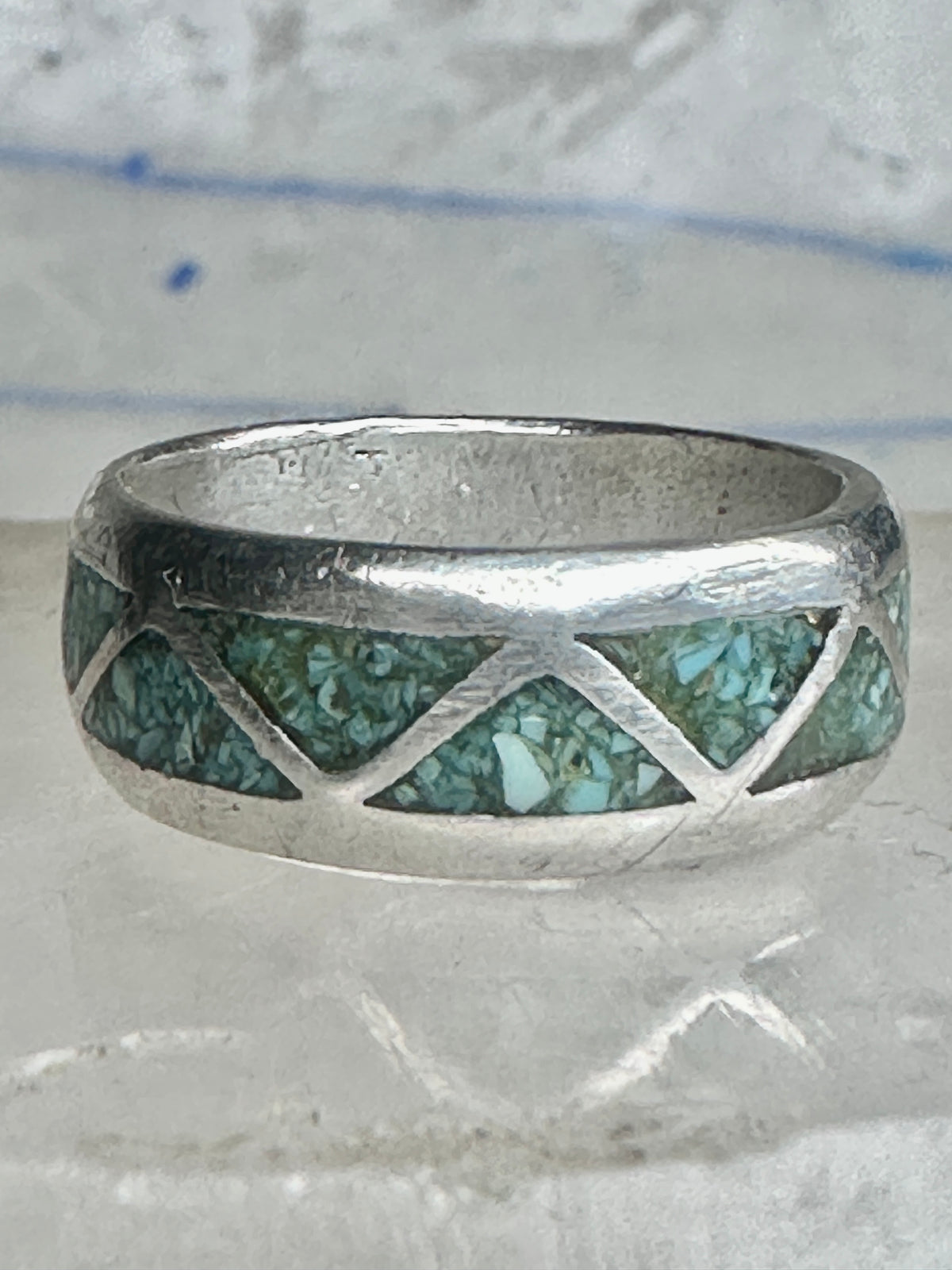 Vintage Zuni Triangle Turquoise Chip Inlay Sterling Silver Band Ring - Size 7.5 925