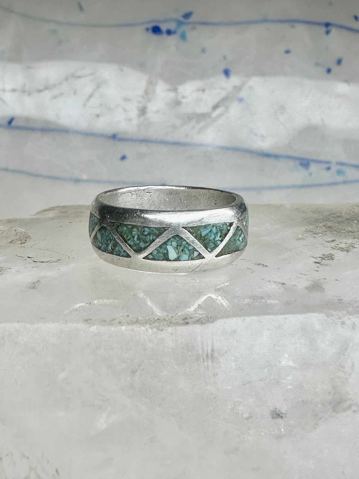 Vintage Zuni Triangle Turquoise Chip Inlay Sterling Silver Band Ring - Size 7.5 925