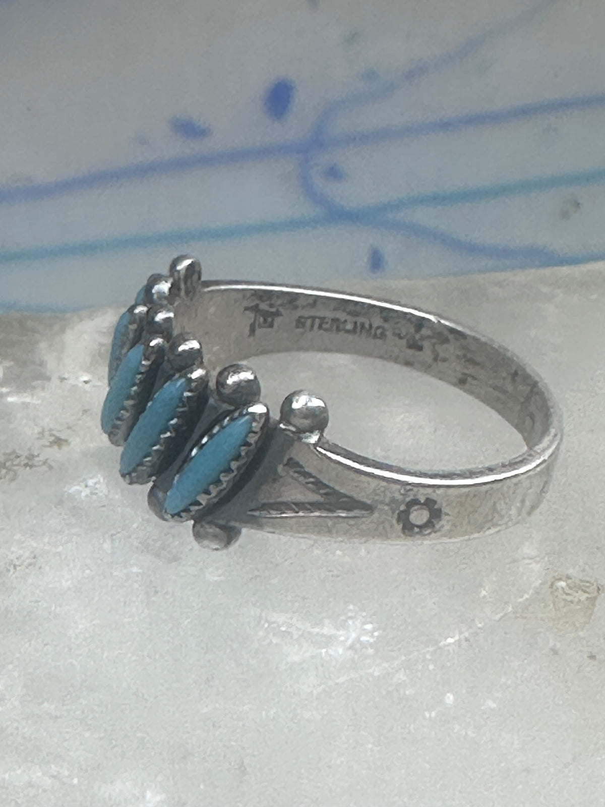 Vintage Sterling Silver Bell Trading Zuni Petite Point Turquoise Ring Size 7.25 925