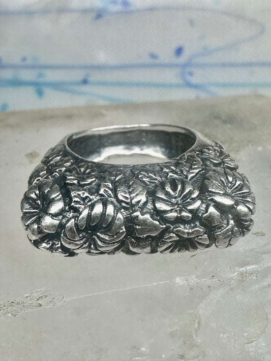 Vintage Dian Malouf Sterling Silver Floral Repousse Dome Ring Flower Garden Statement Size 6 925