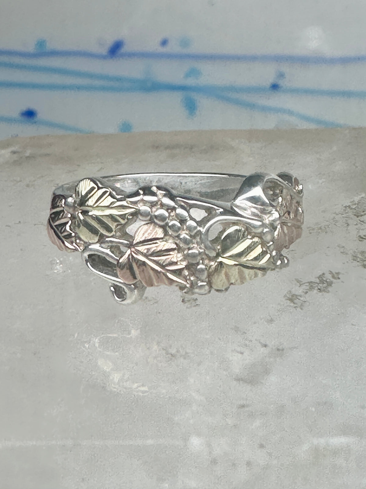 Vintage Sterling Silver 12K Gold Black Hills Gold Style Grape Leaf Ring Band Size 7 925