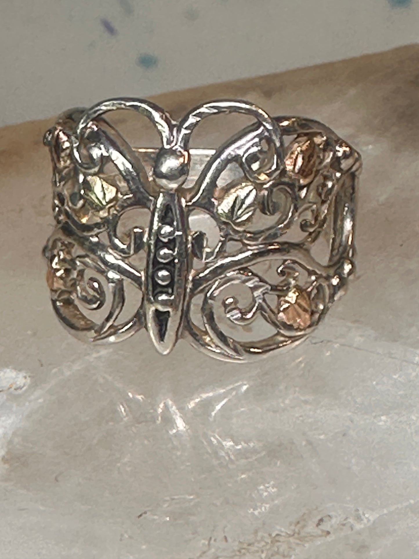 Butterfly ring Black Hills Gold band leaves Size 7.75 sterling silver&nbsp;