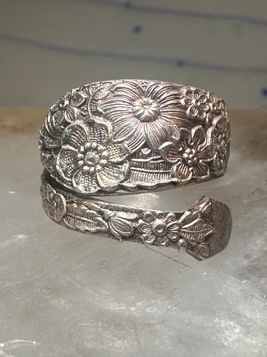 Floral spoon ring ring flower band Size 4.75 sterling silver signed Alvin