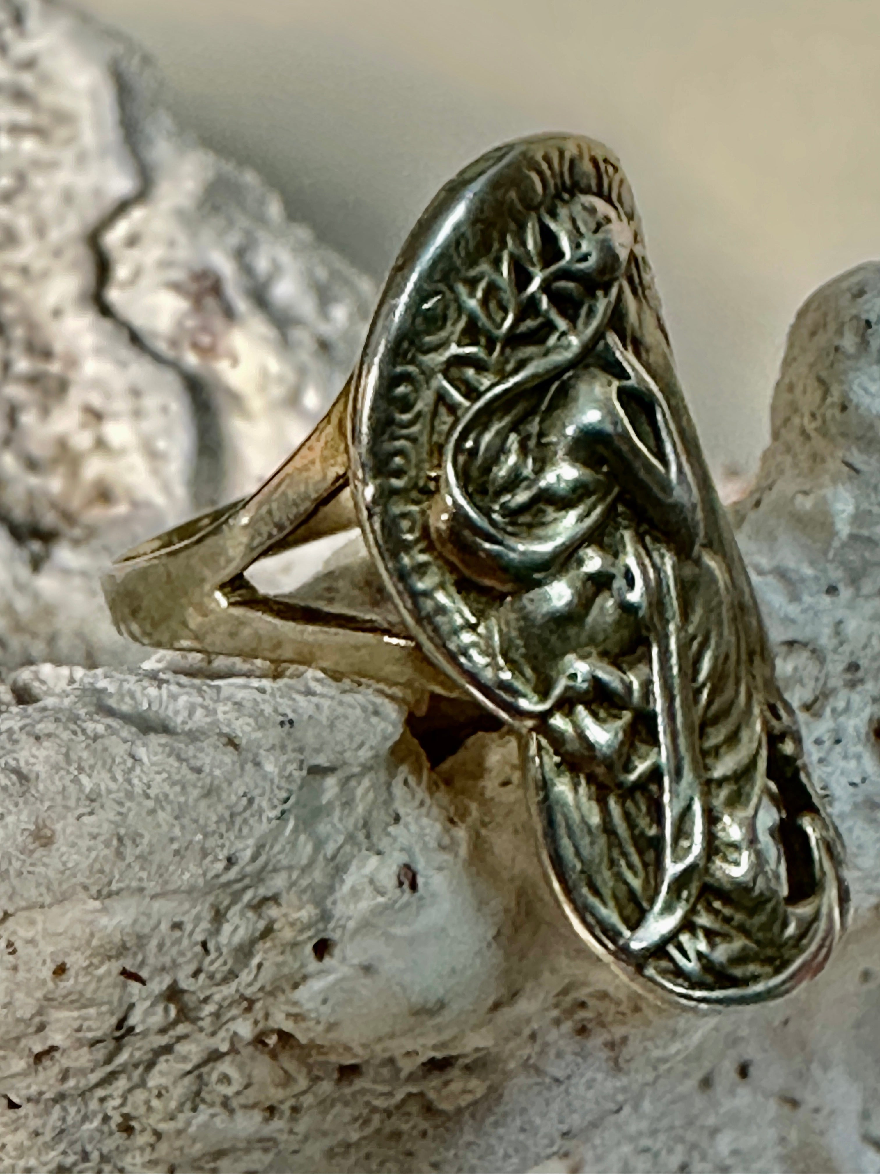 Art Nouveau ring lady band circa 1900 ring size 8.25