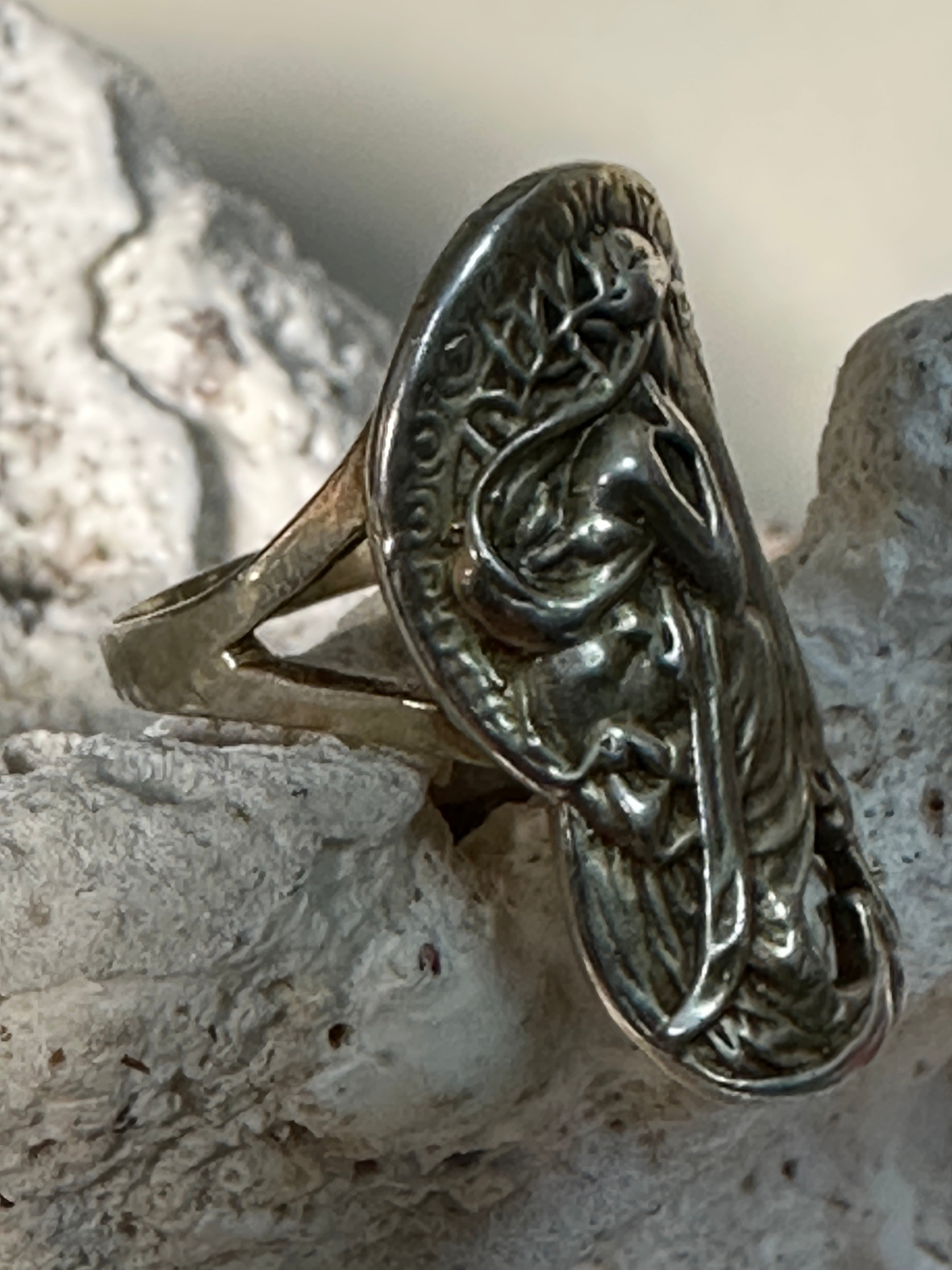 Vintage art good nouveau woman ring in sterling, size 5.25-5.5