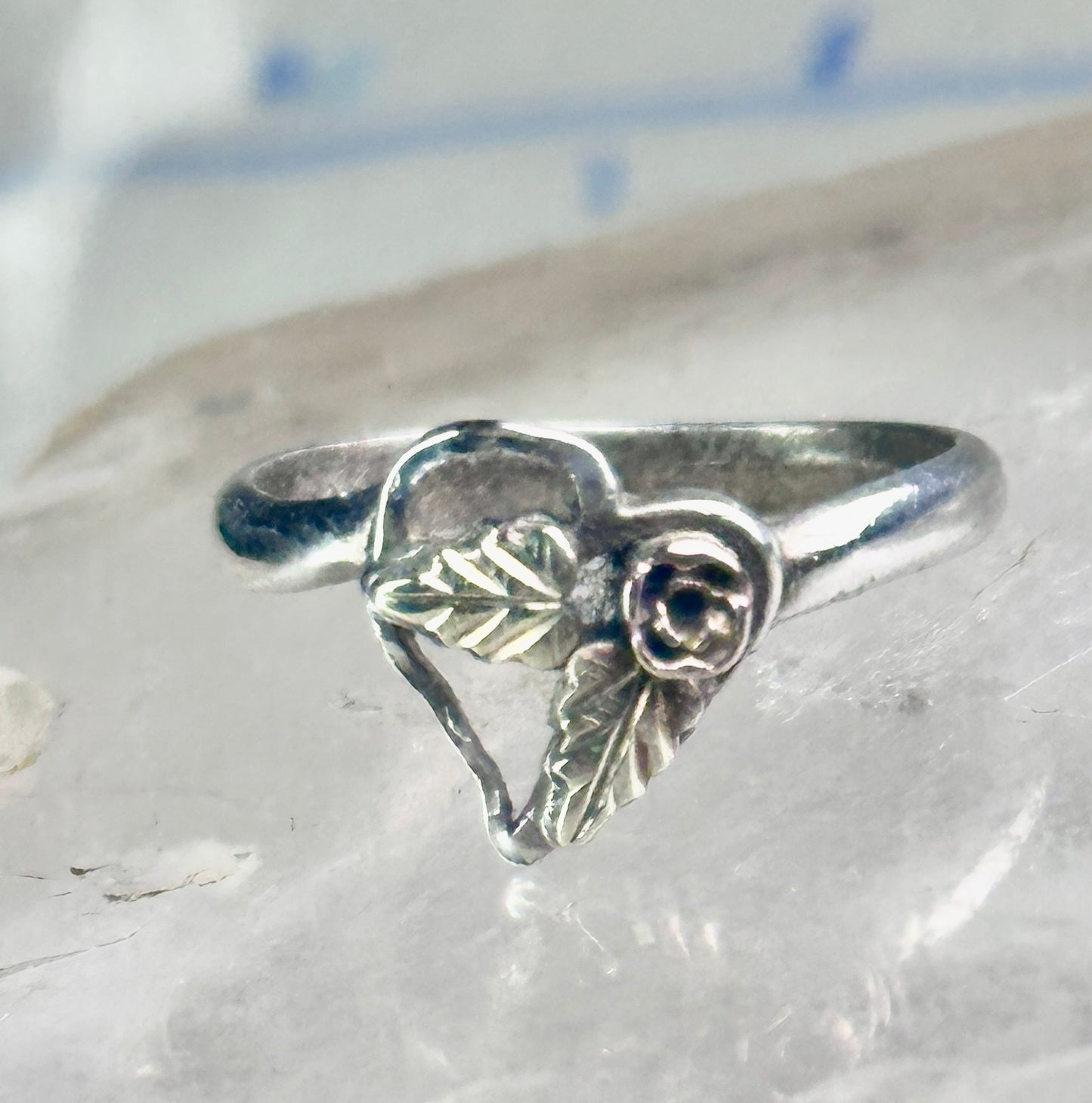 Black Hills Gold ring Double Heart band floral leaves size 5.75 sterling silver women girls