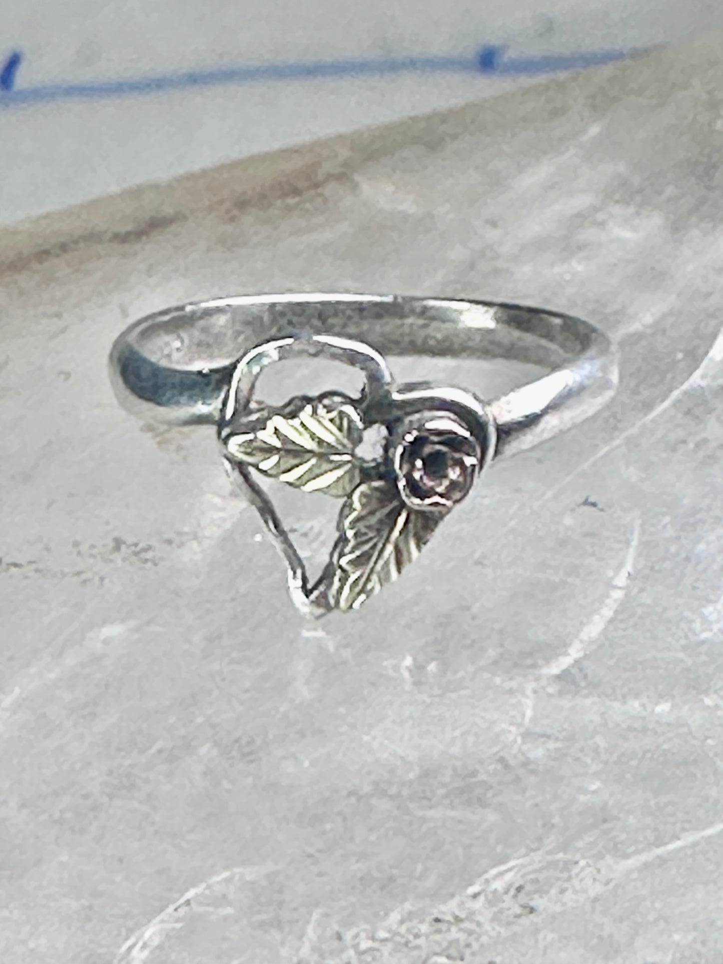 Black Hills Gold ring Double Heart band floral leaves size 5.75 sterling silver women girls